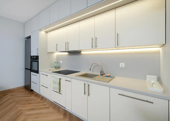 Appartamento Wolczanska Pleasant By Bookinghost *